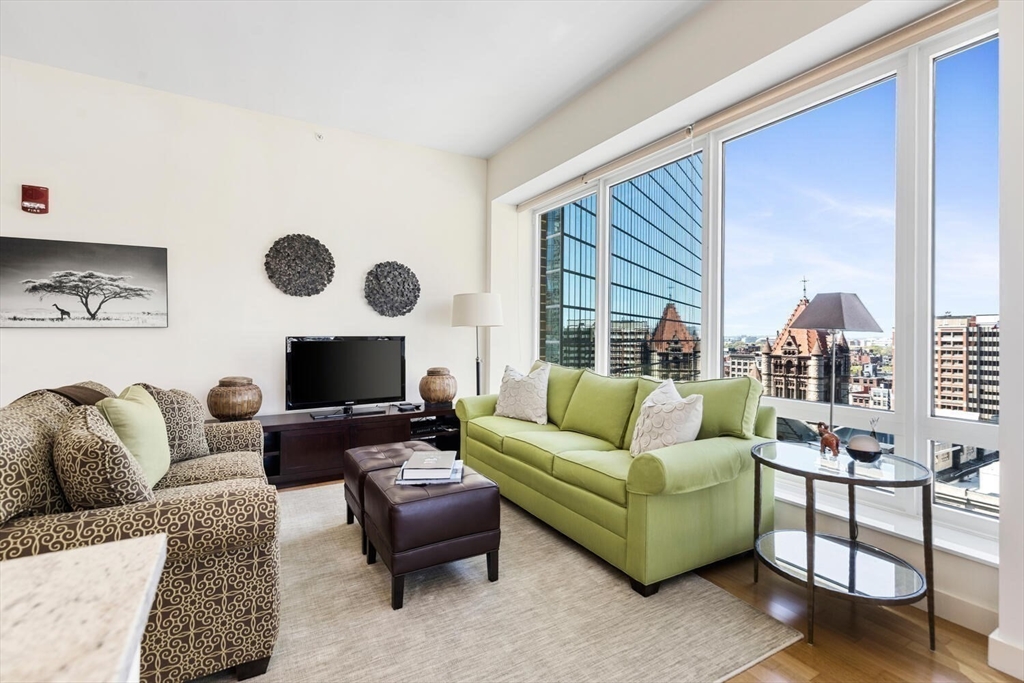 400 Stuart Street # 15K