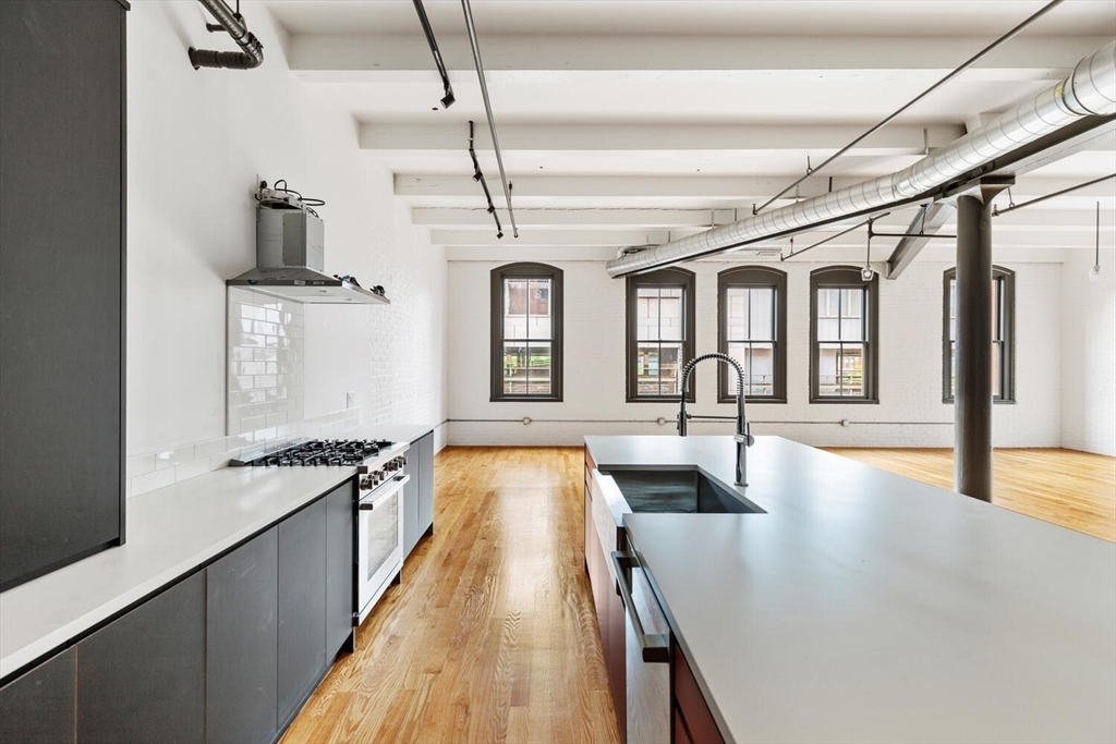 144 Lincoln Street # 3