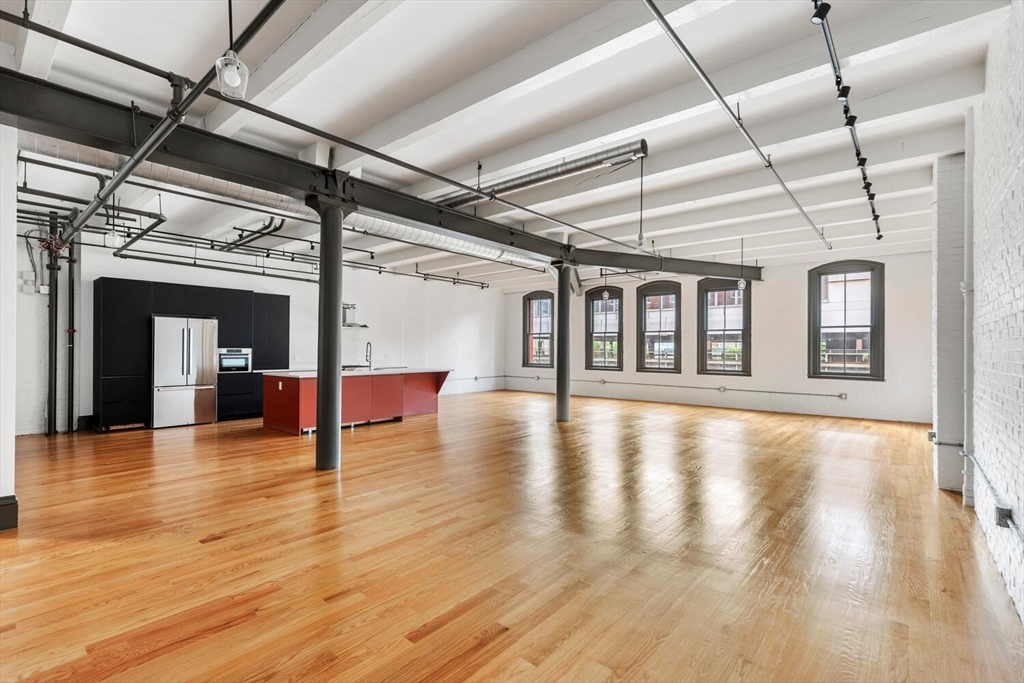 144 Lincoln Street # 3