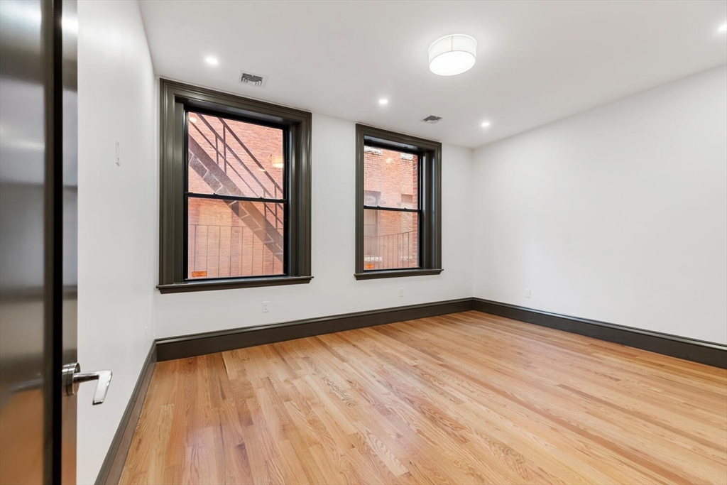 144 Lincoln Street # 3