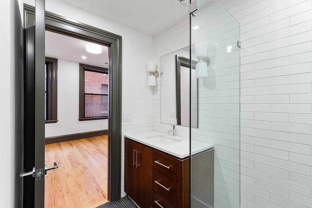 144 Lincoln Street # 3