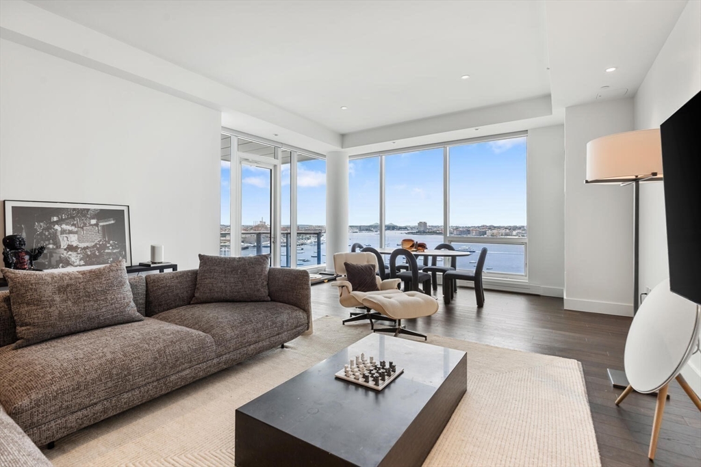 22 Liberty Drive # 10D
