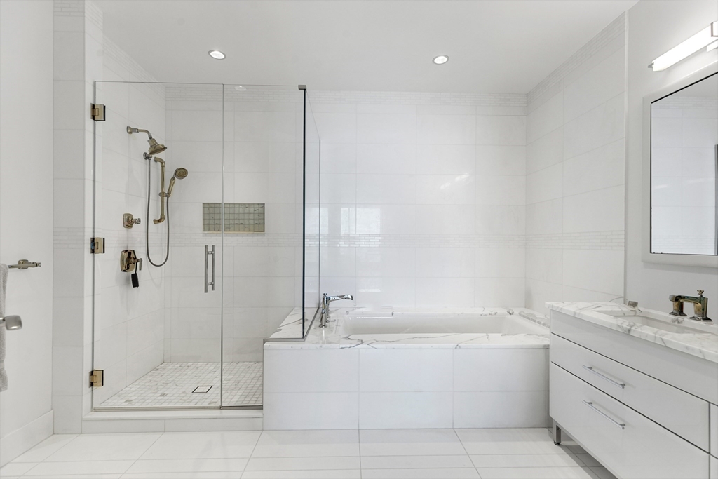 22 Liberty Drive # 10D