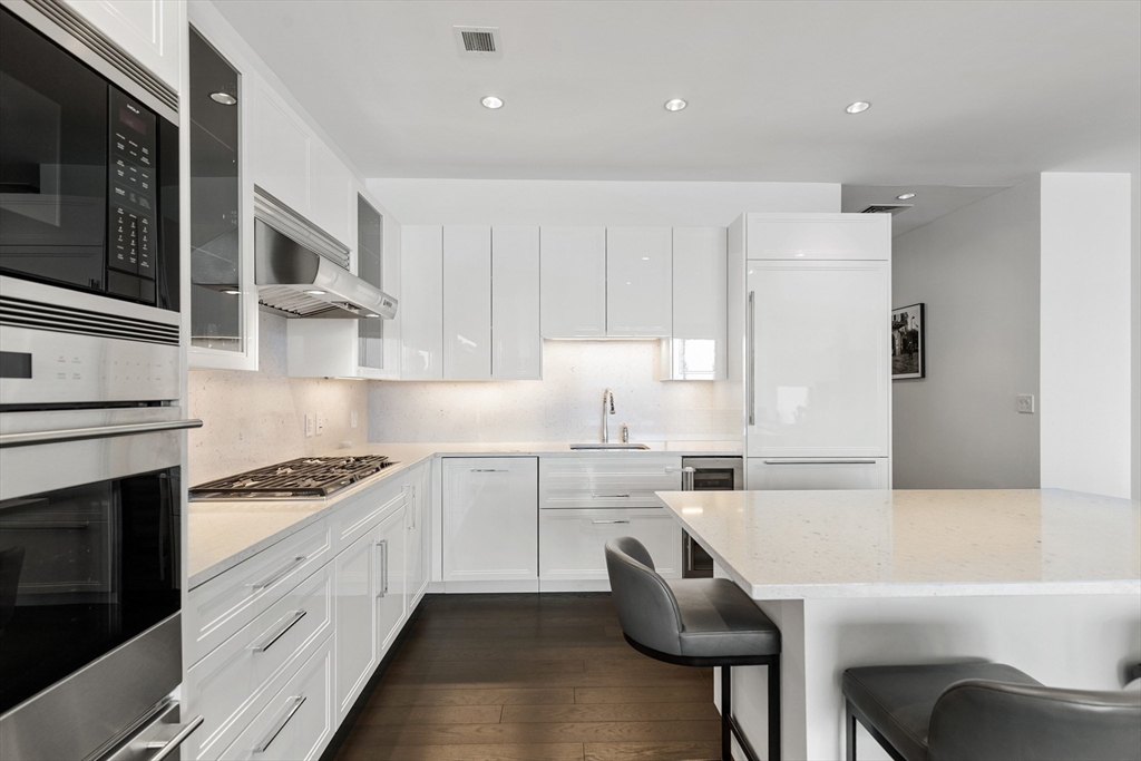 22 Liberty Drive # 10D