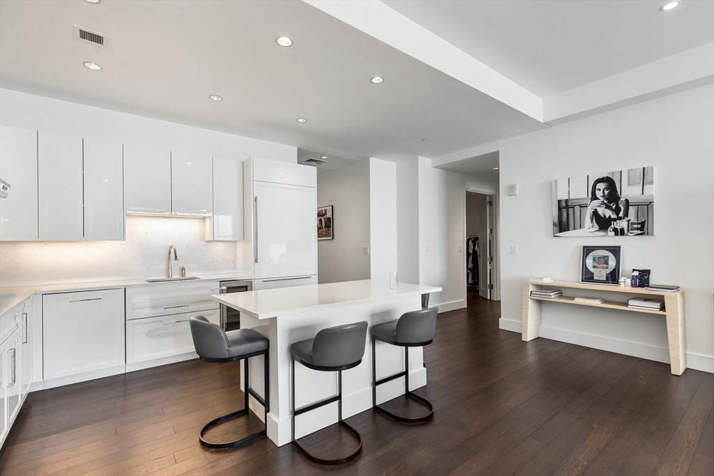 22 Liberty Drive # 10D