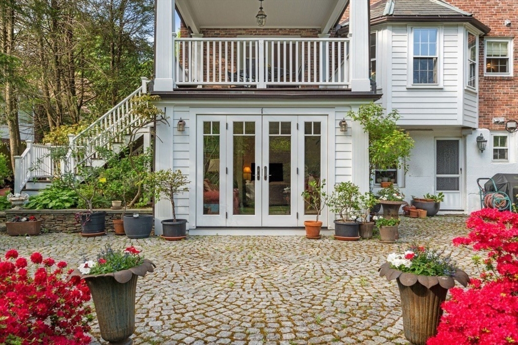 167 Willard Rd
