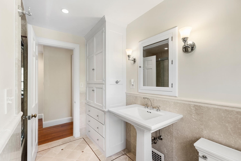 167 Willard Rd
