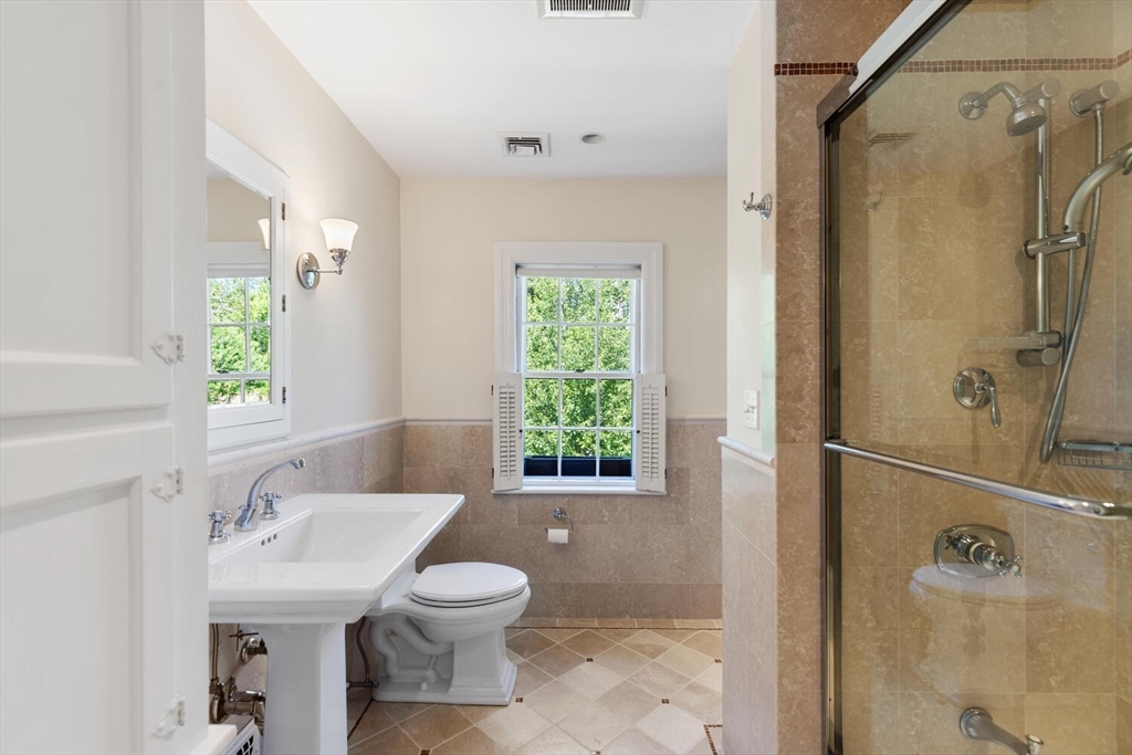 167 Willard Rd