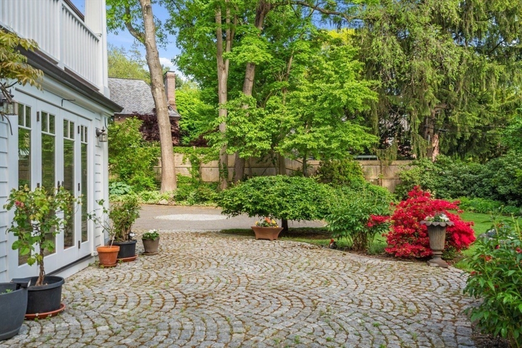 167 Willard Rd