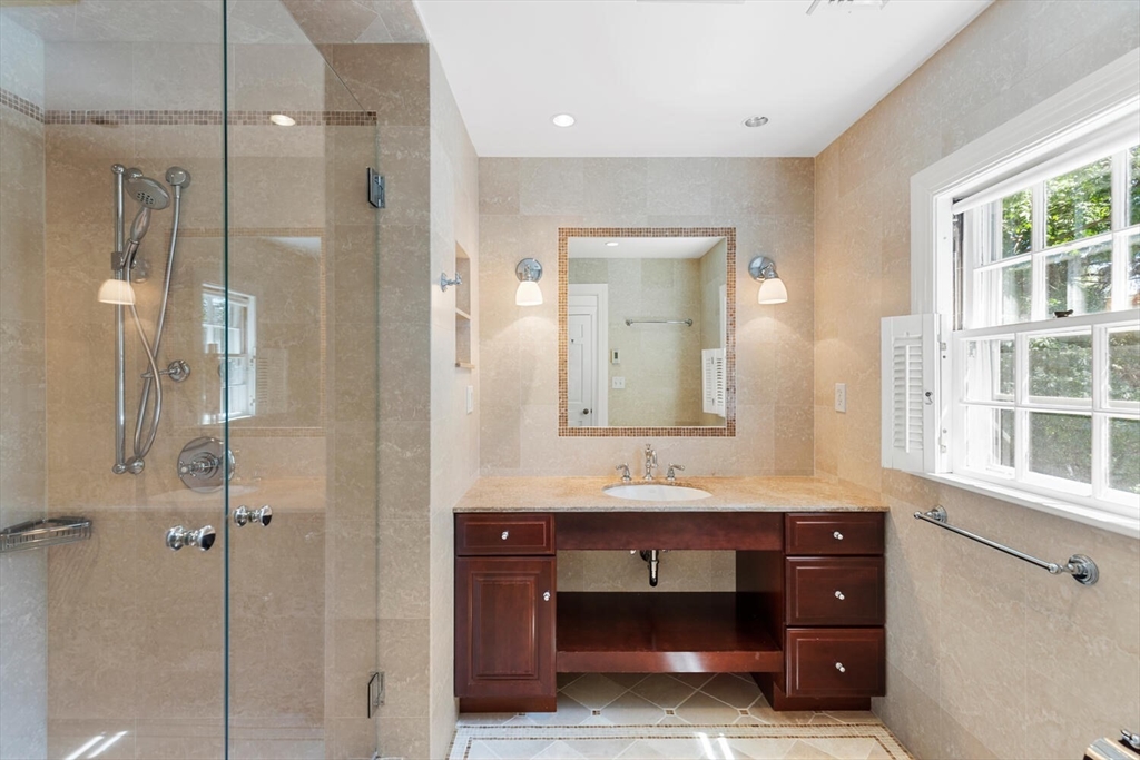 167 Willard Rd