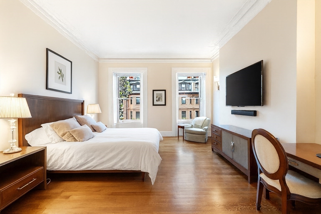 18 Marlborough St