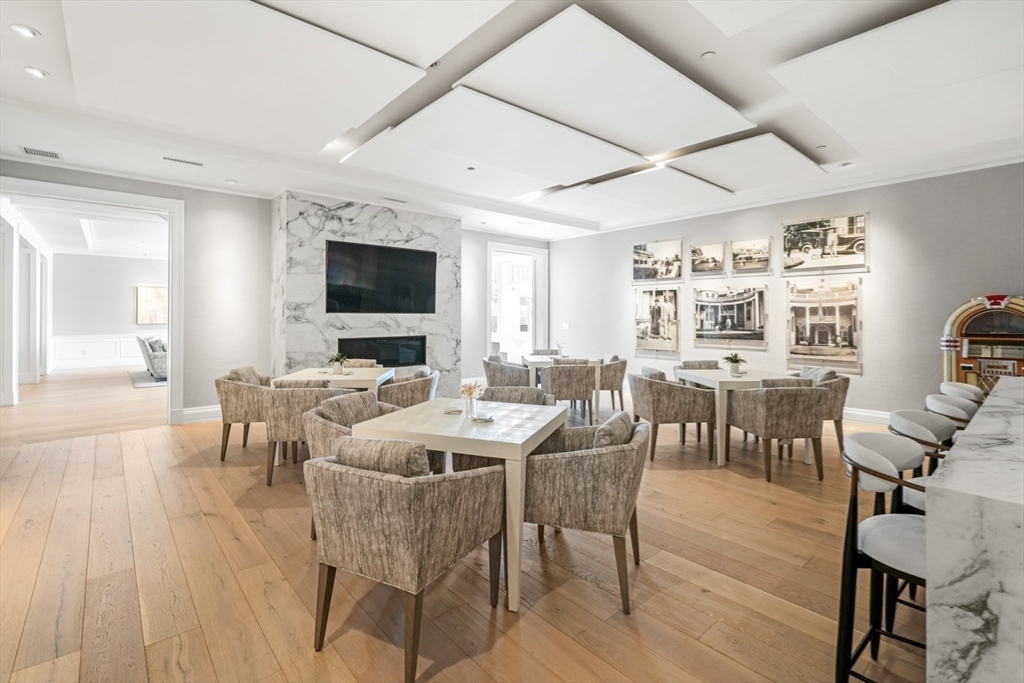 35 Littles Point Rd # 201 Unit: S-201