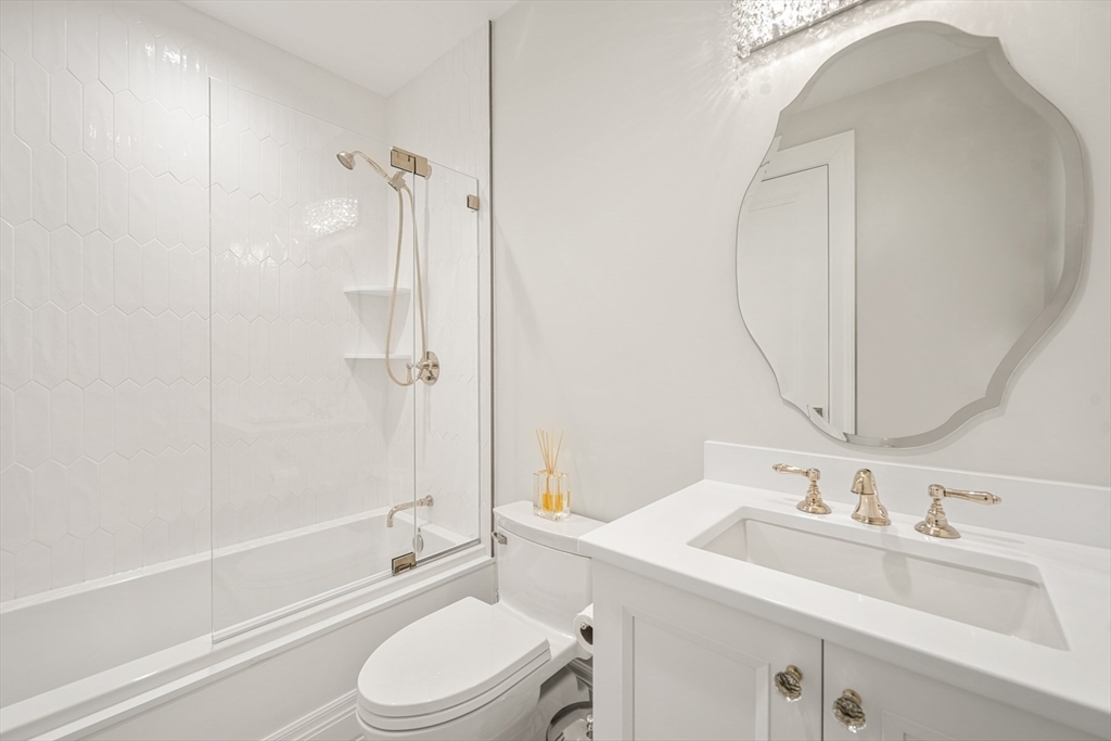 35 Littles Point Road # 201 Unit: S-201