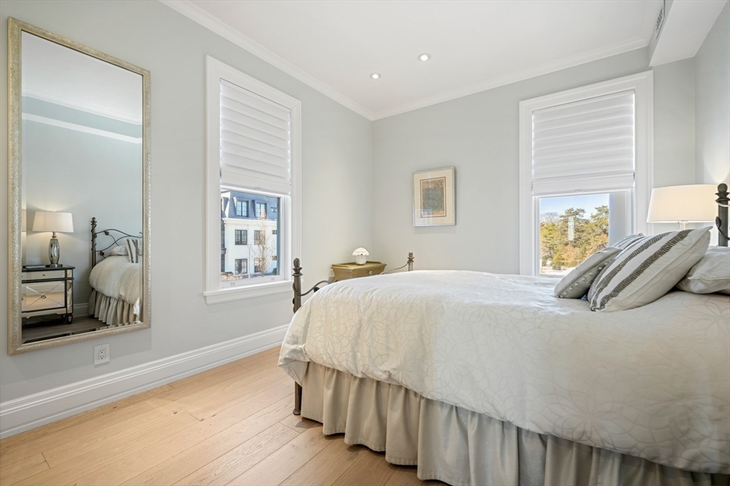 35 Littles Point Road # 201 Unit: S-201