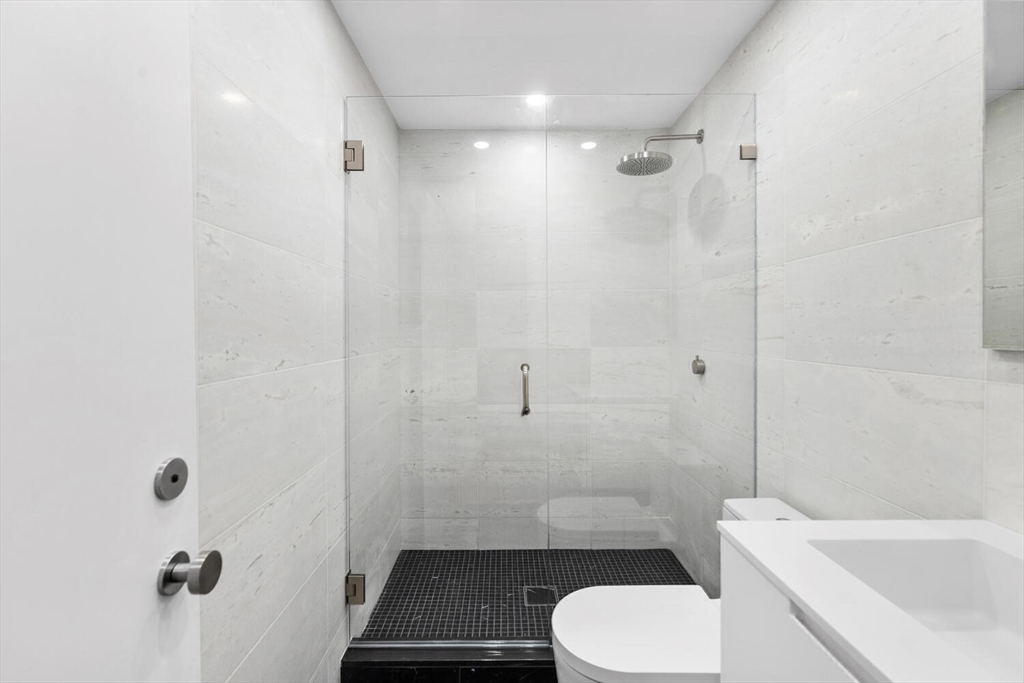 19 Arlington St Unit 53