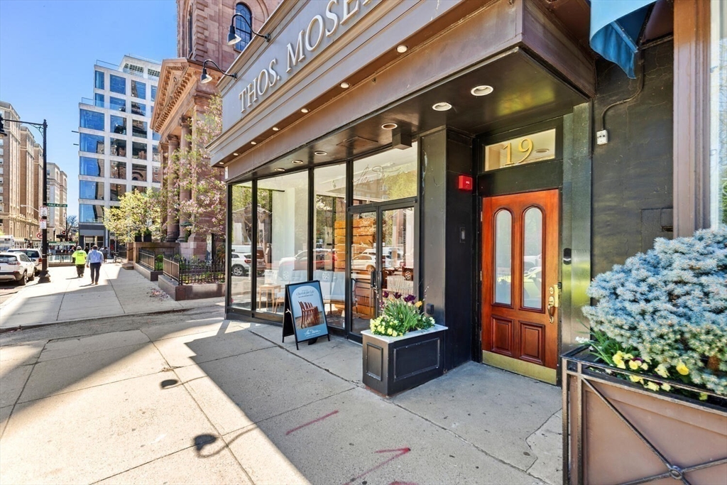 19 Arlington St Unit 53