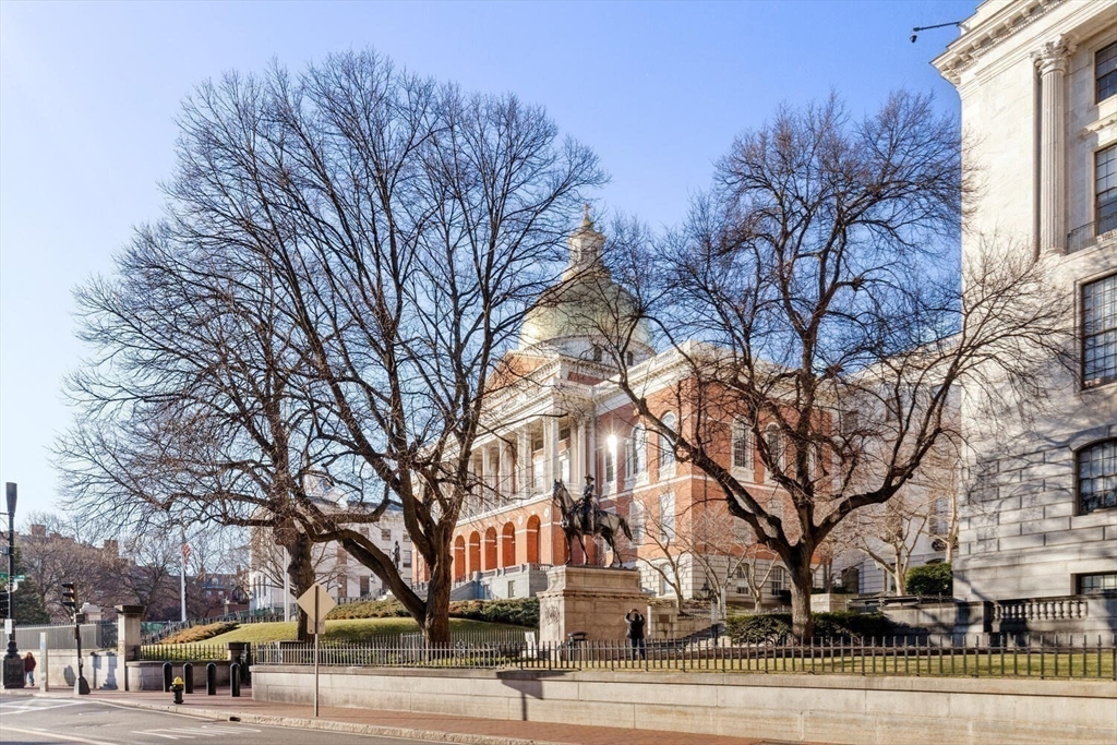 20 Beacon Street # 4