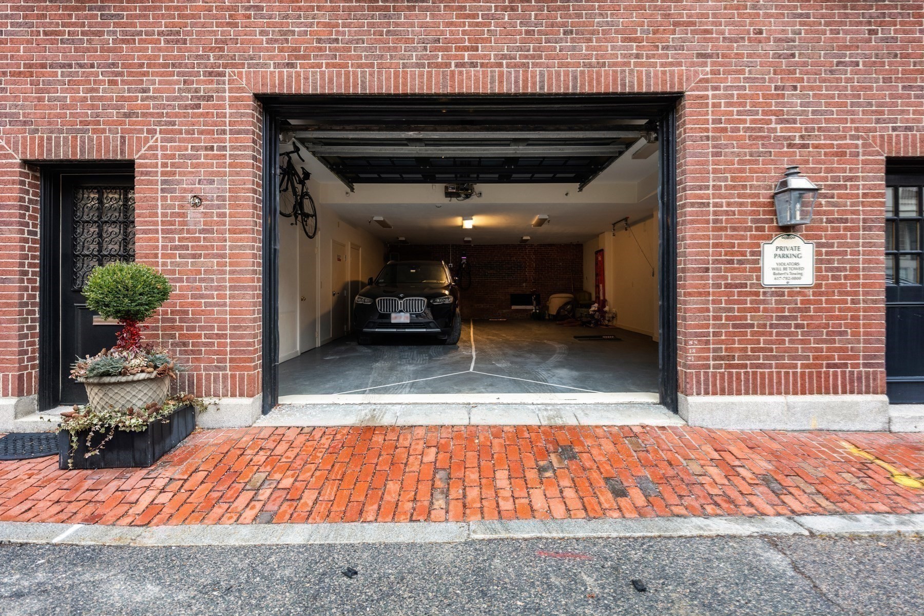25 Beaver Place