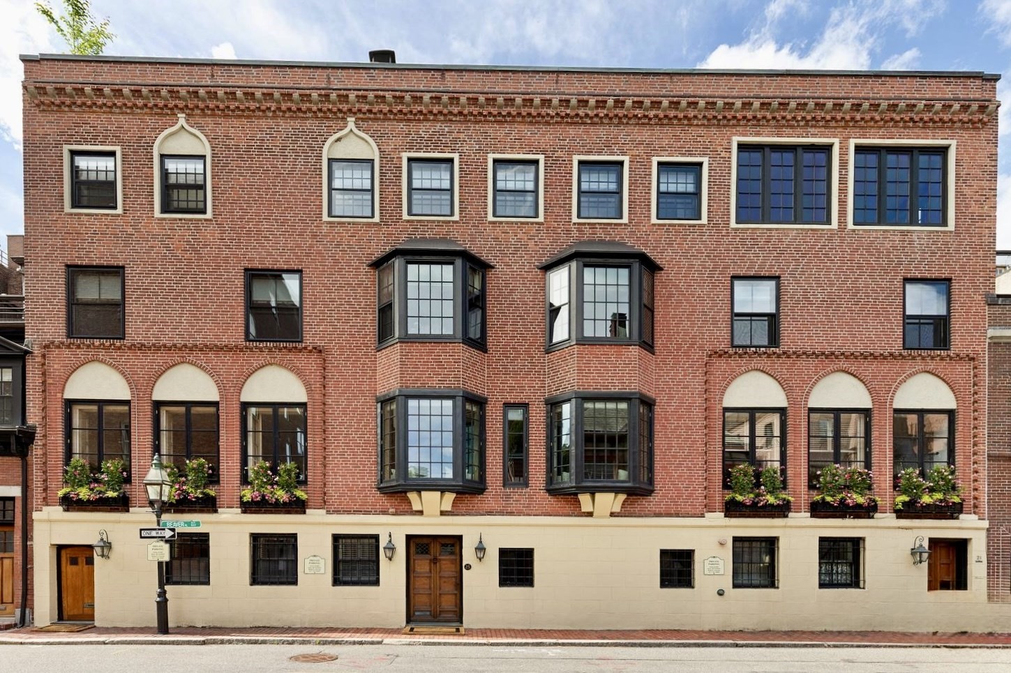 25 Beaver Place