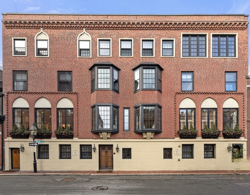 25 Beaver Place