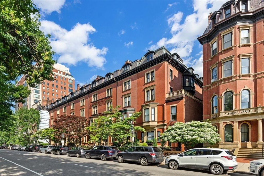 36 Commonwealth Avenue PH