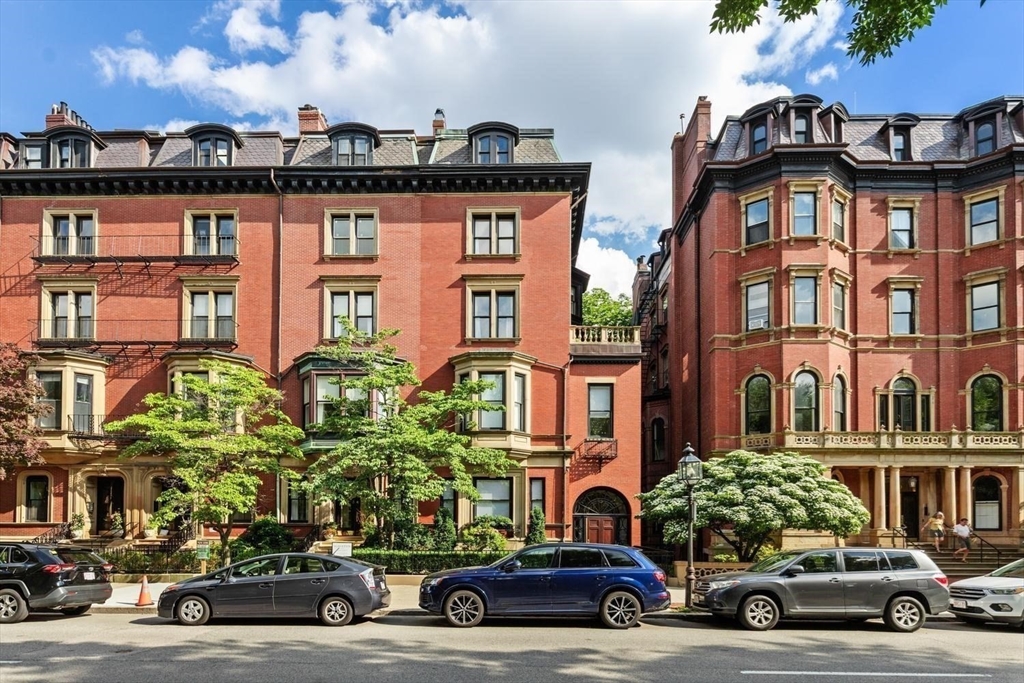 36 Commonwealth Avenue PH