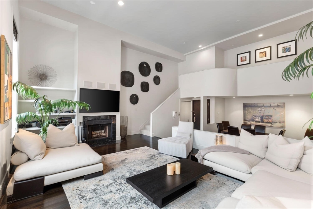 201 Newbury Street # 202