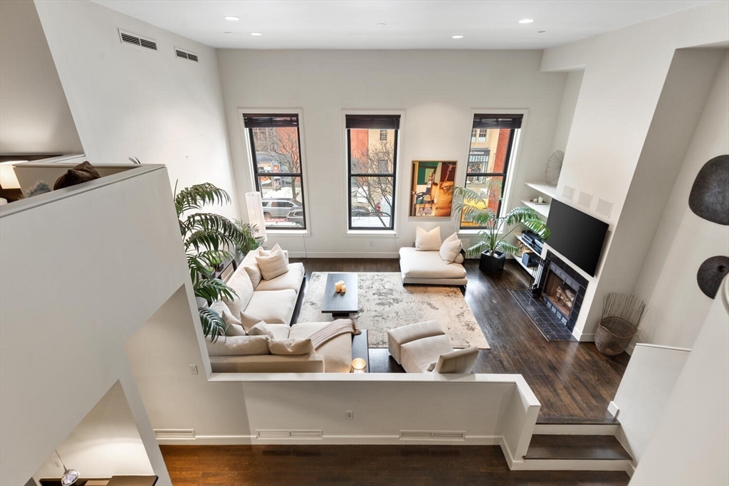 201 Newbury Street # 202