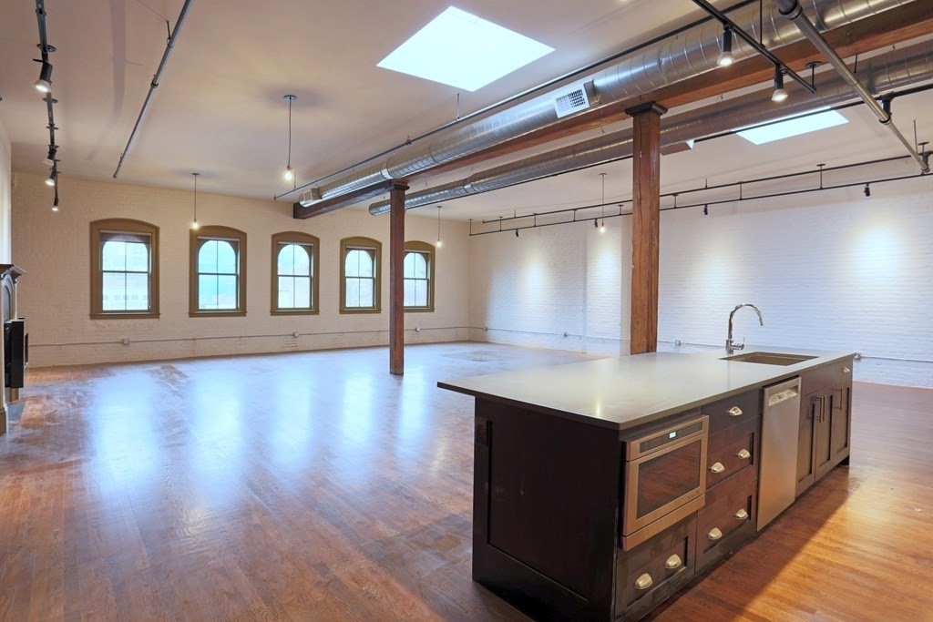 144 Lincoln Street # 6