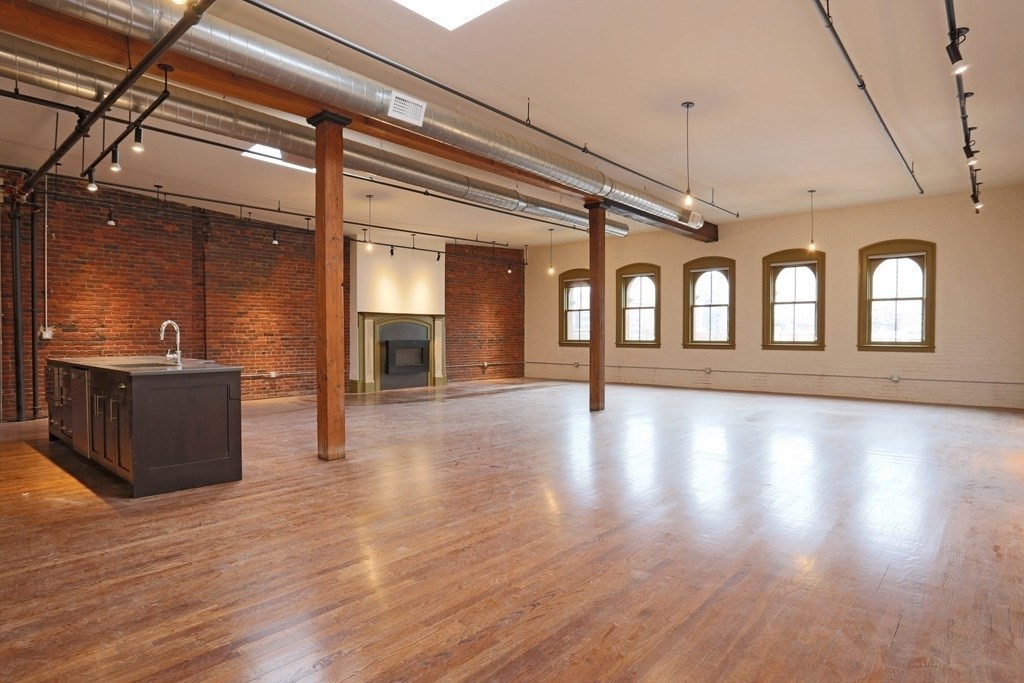 144 Lincoln Street # 6