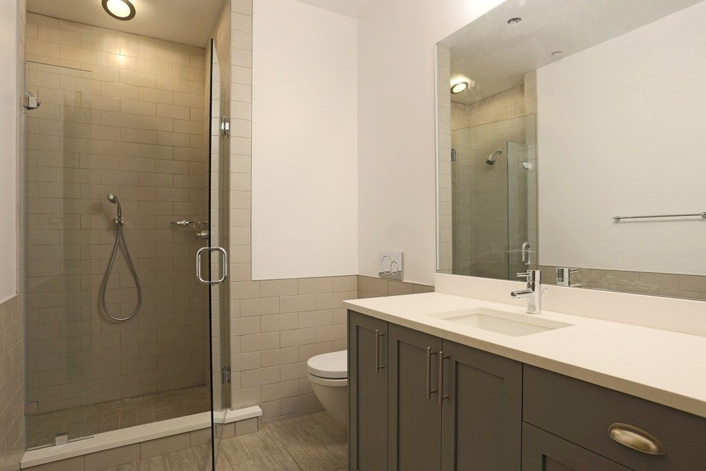 144 Lincoln Street # 6