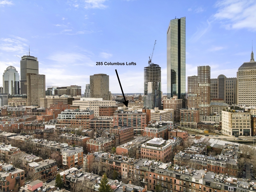 285 Columbus Ave Unit: PH805
