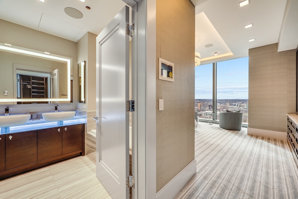 1 Dalton Street Unit 3801