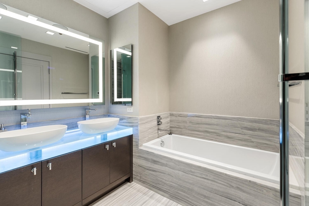 1 Dalton Street Unit 3801