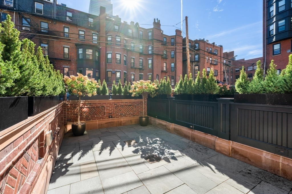 260-262 Commonwealth Avenue # 1A