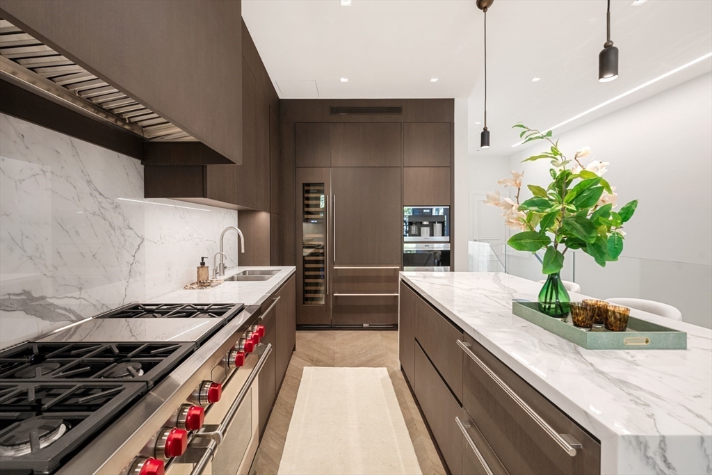 260-262 Commonwealth Avenue # 1A