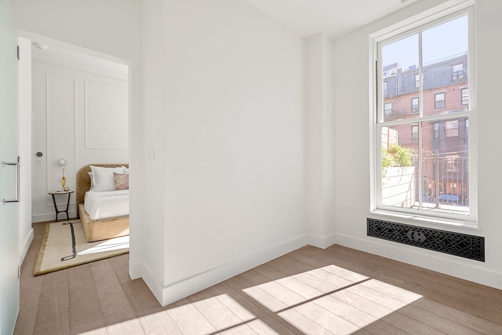 260-262 Commonwealth Avenue # 1A