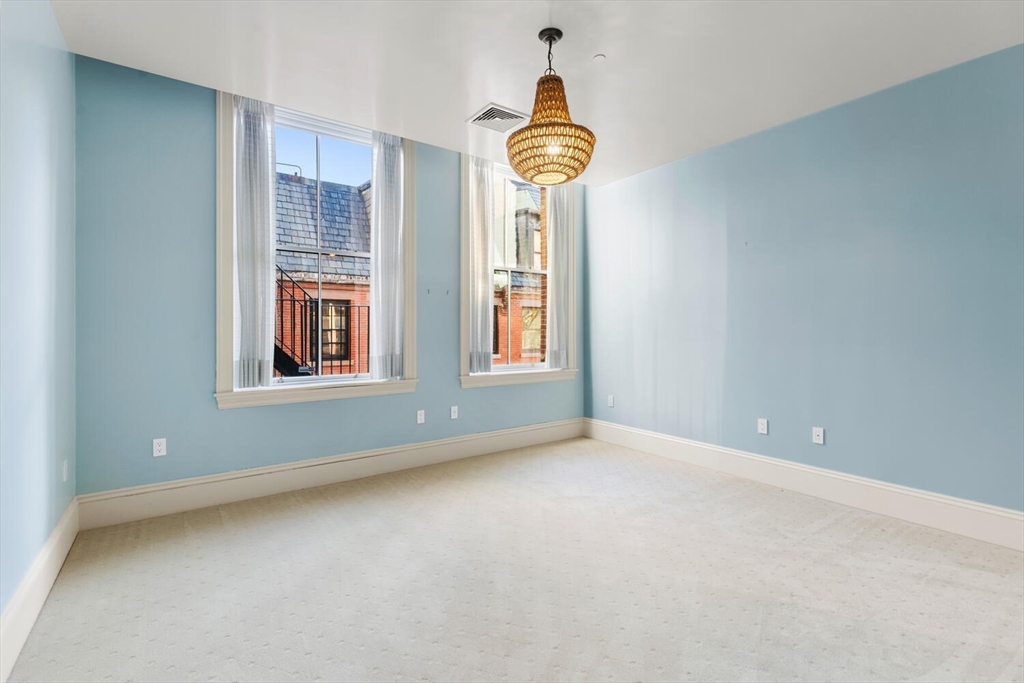 20 Beacon Street # 4