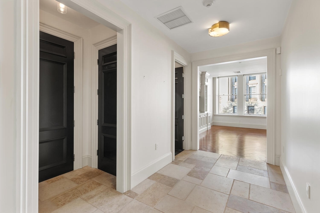 20 Beacon Street # 4