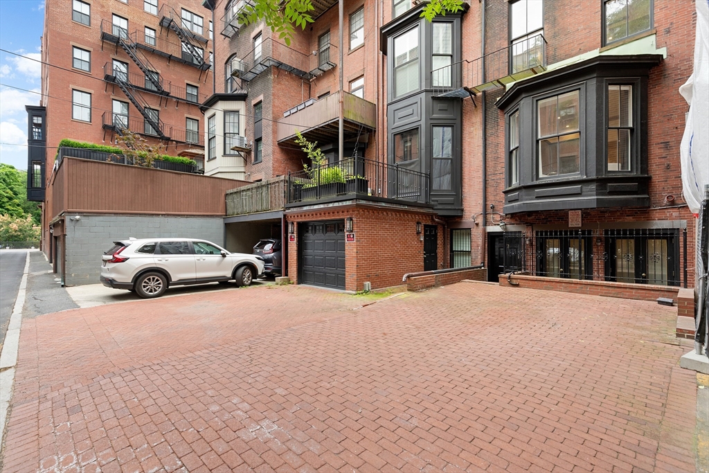 7 Marlborough Street # 1