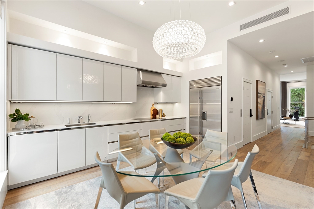 7 Marlborough Street # 1