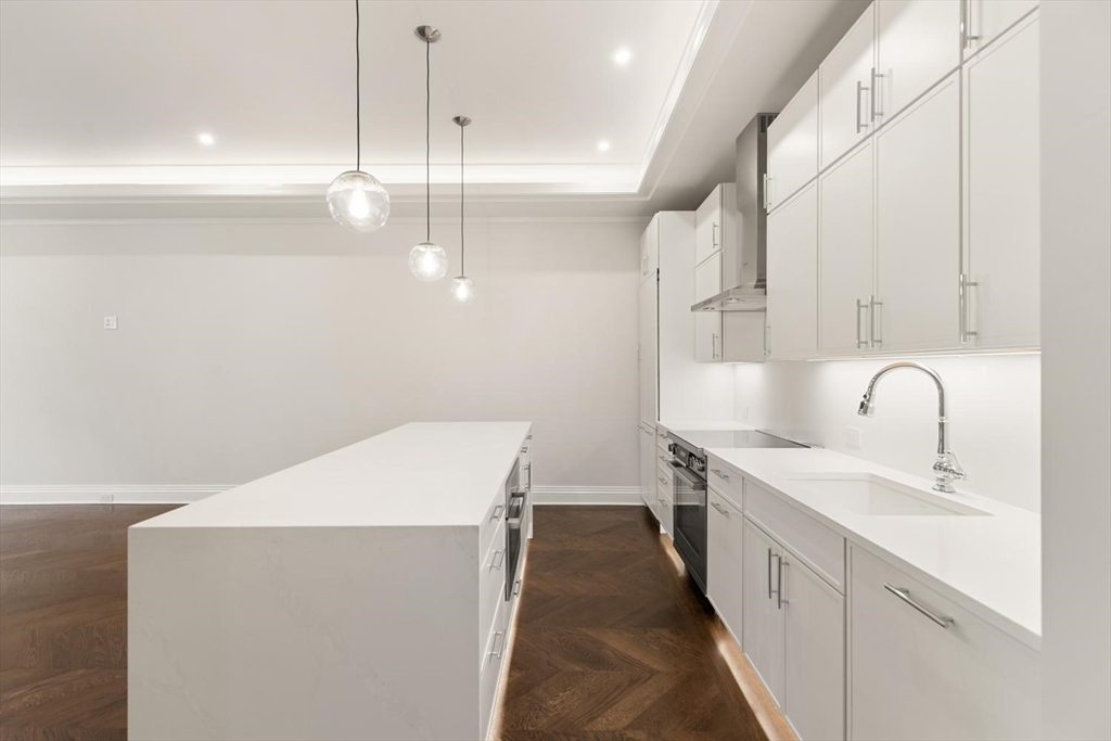 121 Newbury Street PH