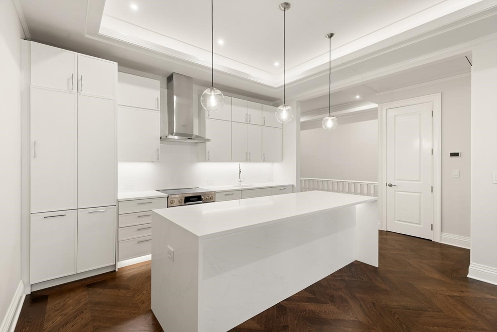 121 Newbury Street PH