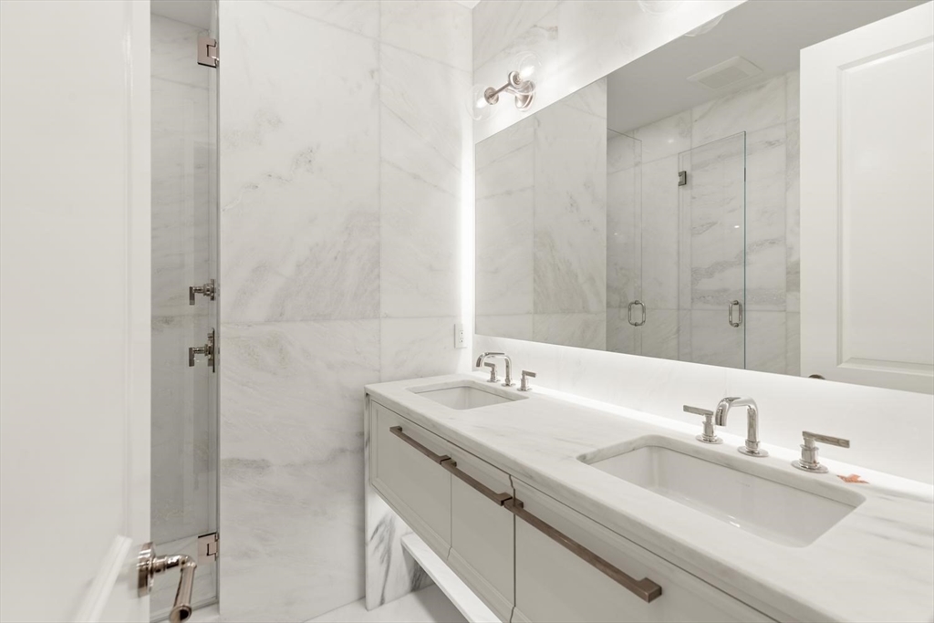 121 Newbury Street PH