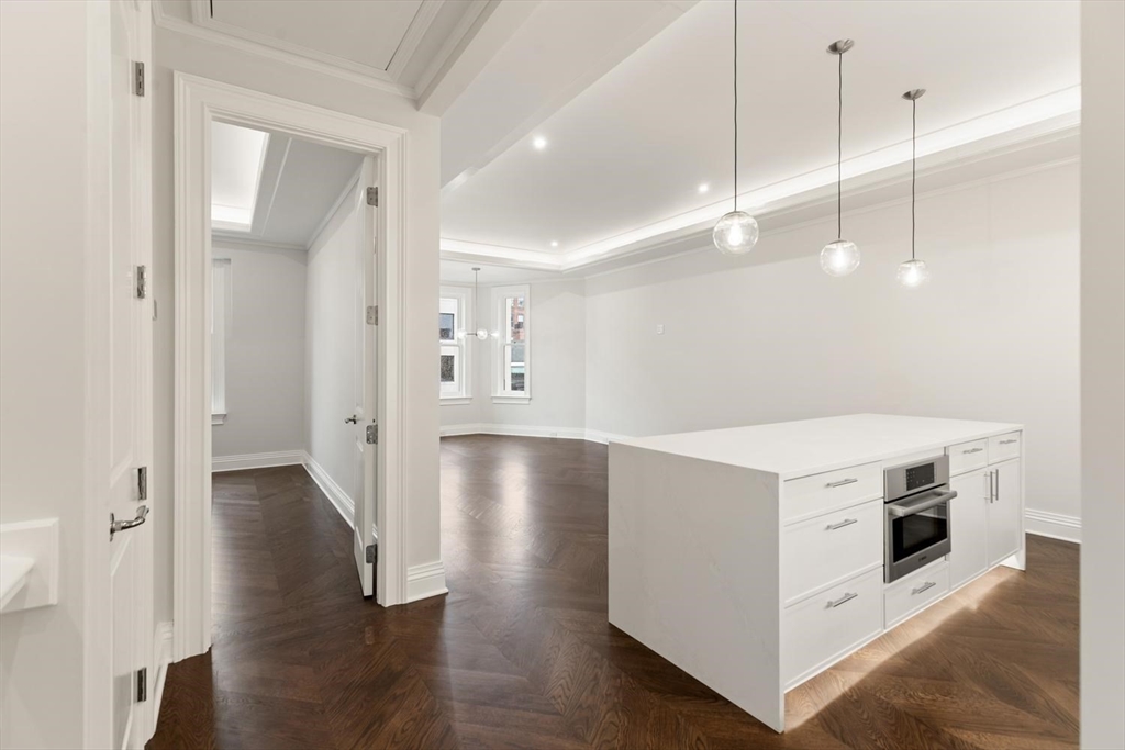 121 Newbury Street PH