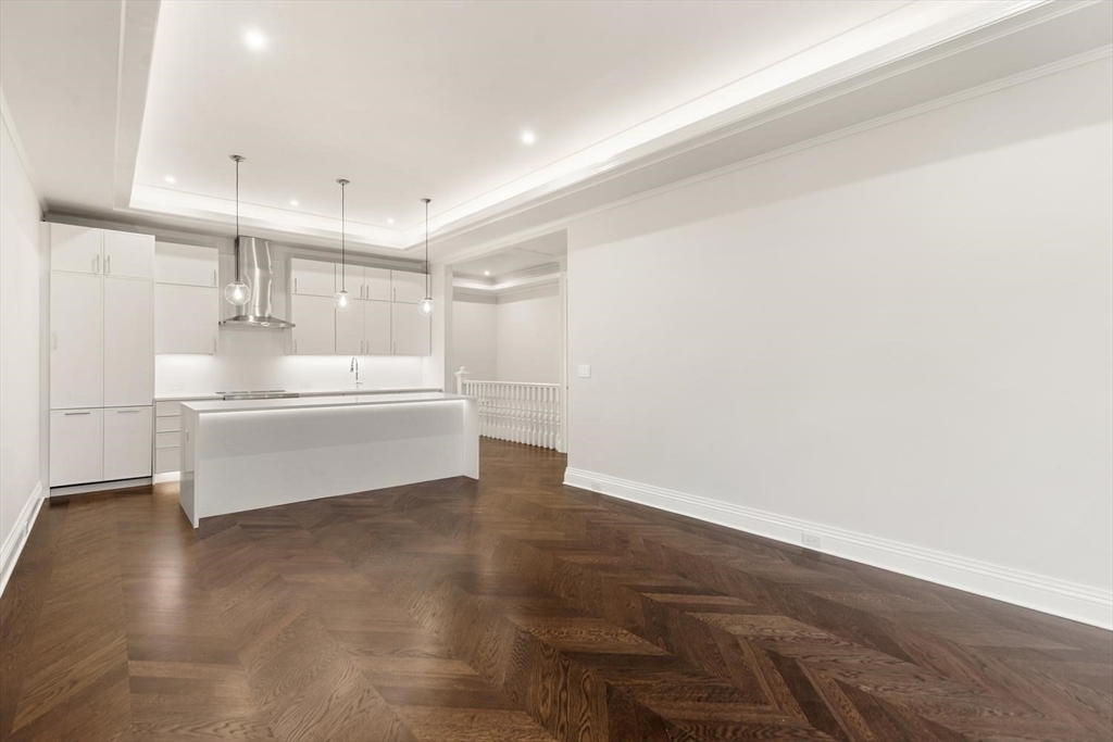 121 Newbury Street PH