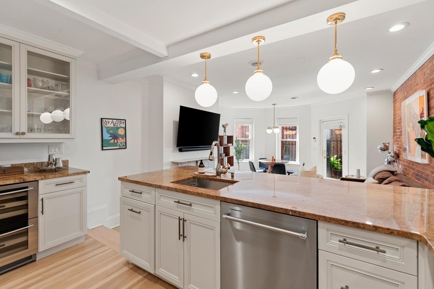 76 Marlborough Street # 6