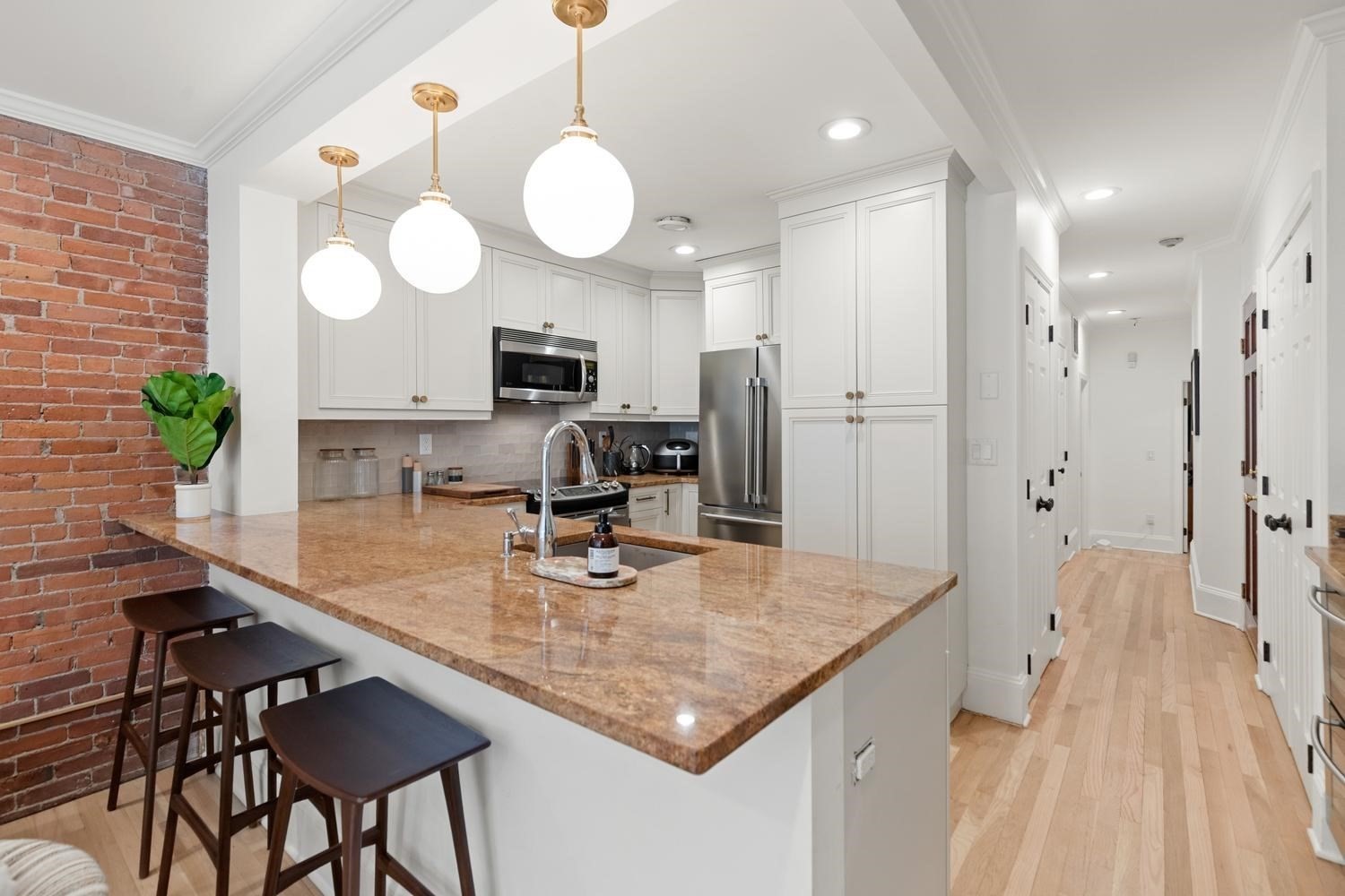 76 Marlborough Street # 6