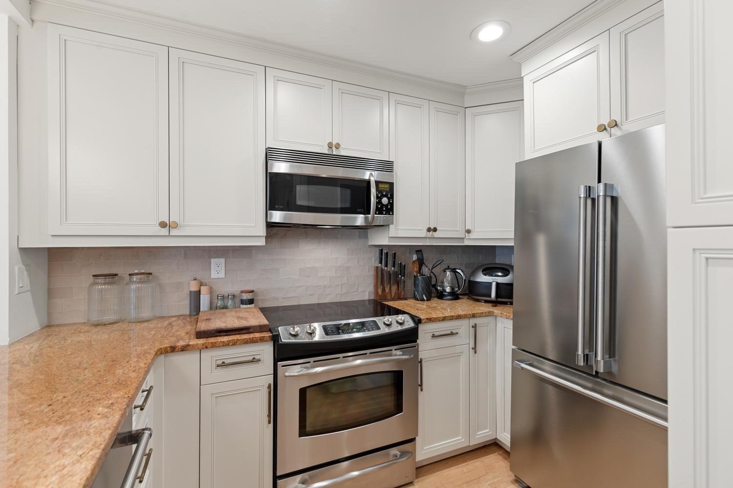 76 Marlborough Street # 6