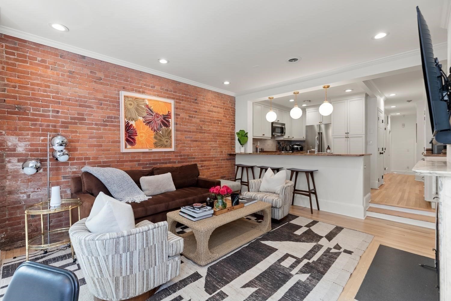 76 Marlborough Street # 6